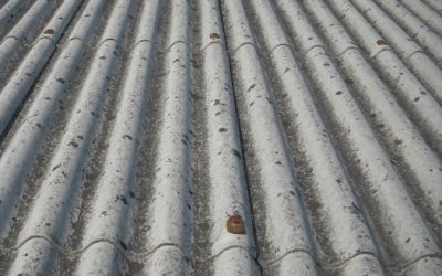 Ex tabacchificio a Pontecagnano Faiano ricoperto di amianto: esposto U.Di.Con