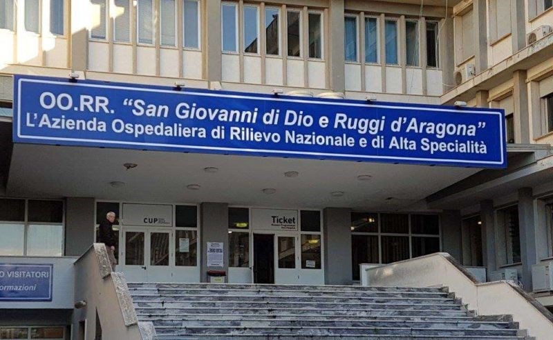 Segnalazione U.Di.Con, migliorano i tempi d’attesa all’ospedale di Salerno: boom di prenotazioni