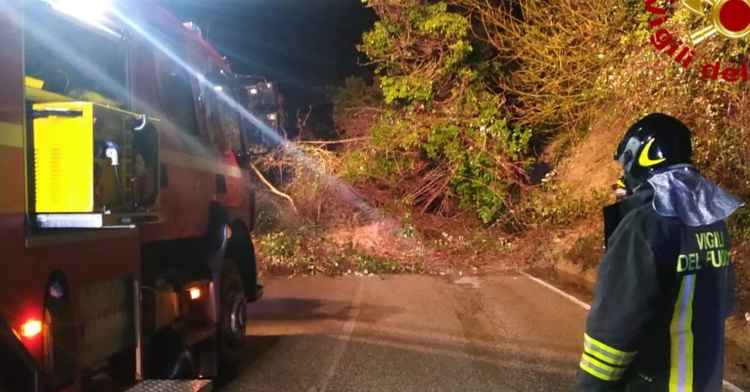 L’UDICON PROVINCIALE AVELLINO CHIEDE CHIARIMENTI ED INTERVENTI  SULLA FRANA AD ARIANO IRPINO (AV)