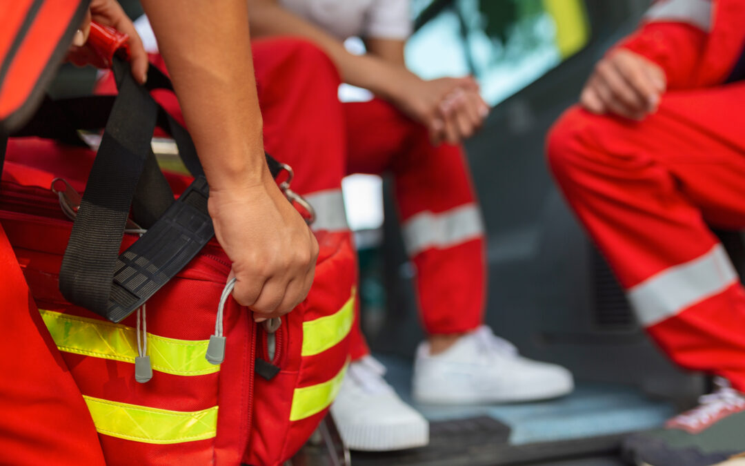 Muore runner sul Lungomare di Salerno. In zona ci sono due defibrillatori ma nessuno lo sa.