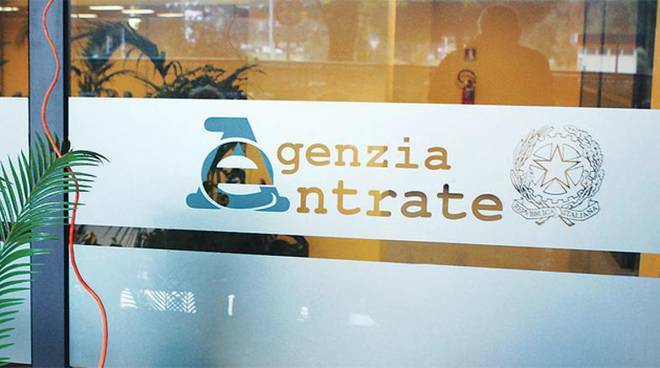 L’Agenzia delle Entrate di Salerno non riconosce il regime agevolato della prima casa se la dichiarazione di successione arriva in ritardo. Un’anomalia applicata solo dall’Agenzia delle Entrate di Salernoche non ha riscontro normativo. L’intervento dell’U.DI.CON. Regionale Campania